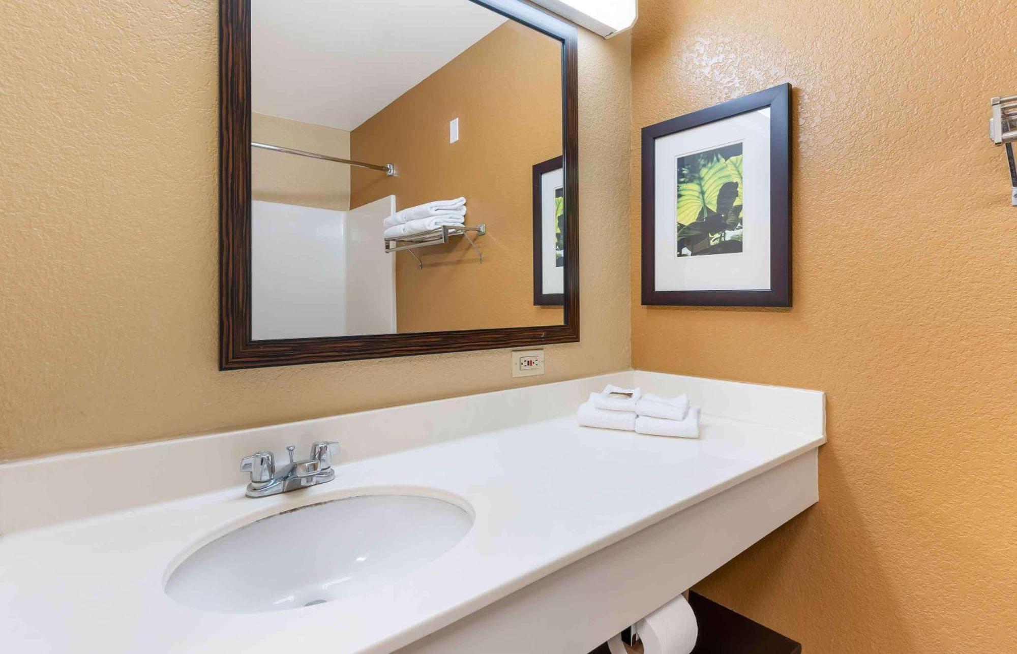 Extended Stay America Suites - Dublin - Hacienda Dr Eksteriør billede